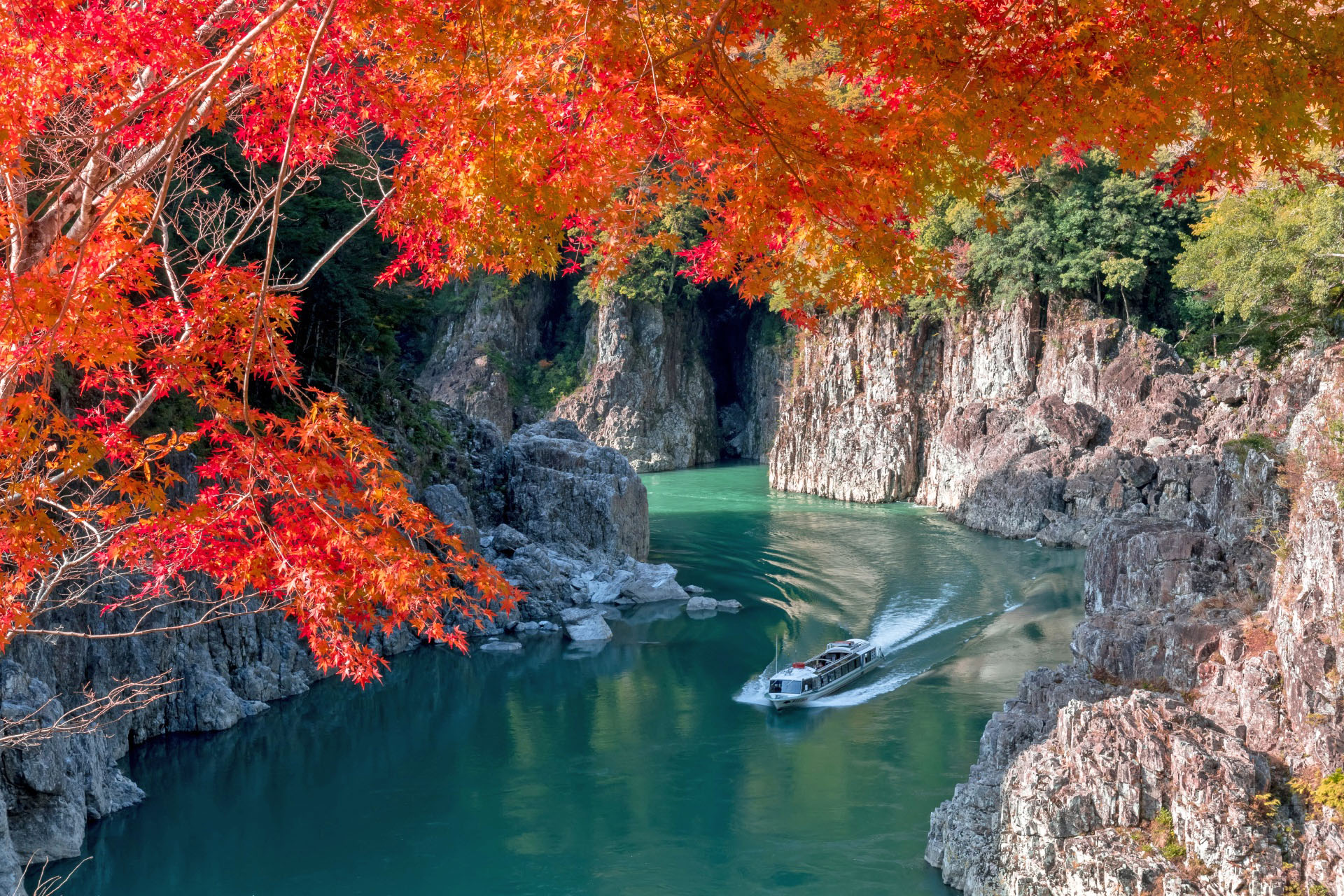 秋の瀞峡　奈良の風景