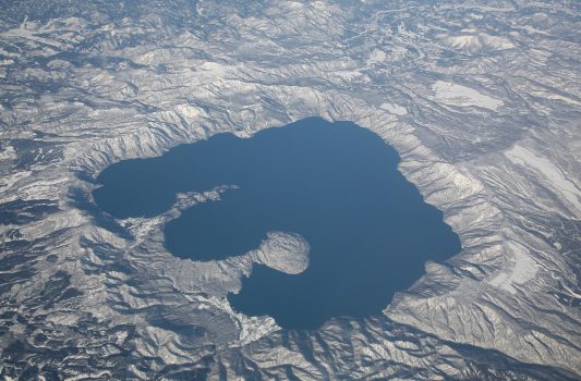 空から見た十和田湖
