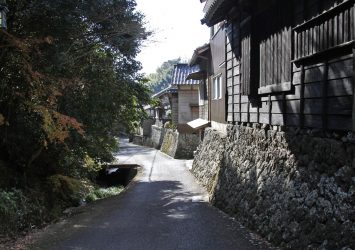 焼津市花沢の伝統的な古い町並み　静岡の風景
