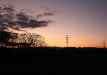 冬の夕暮れの風景　埼玉の風景