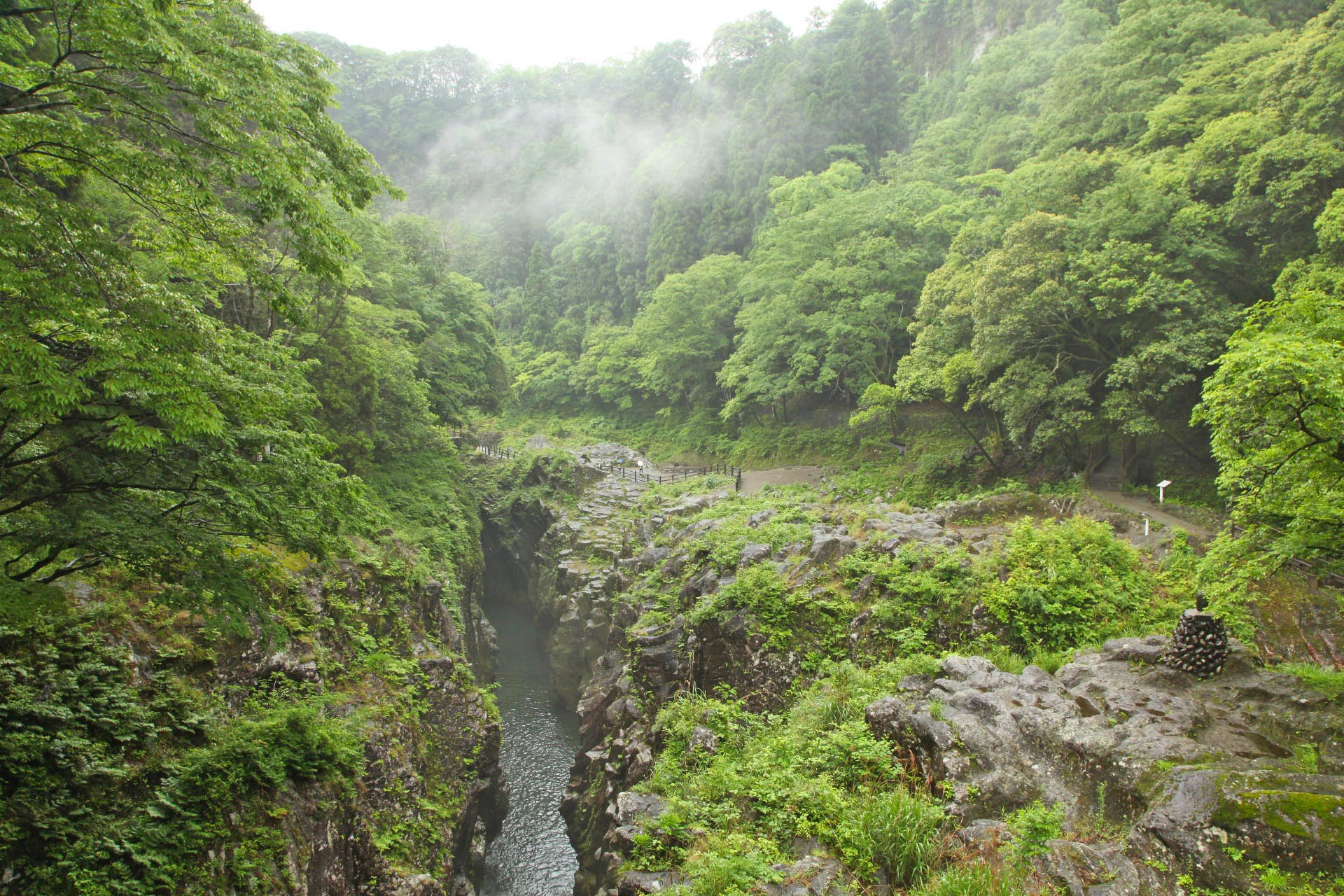 高千穂峡　宮崎の風景
