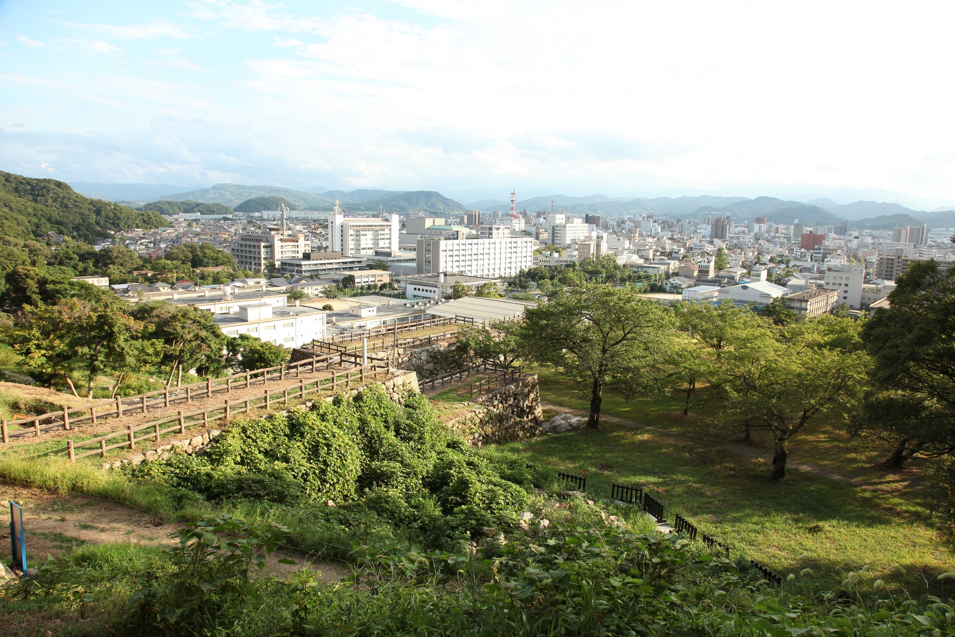 鳥取城跡から見る鳥取の町並み　鳥取の風景