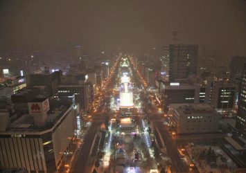 さっぽろテレビ塔から見る冬の夜の大通公園　北海道の風景
