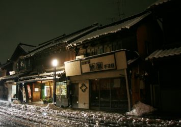 大雪の夜の川越　埼玉の風景