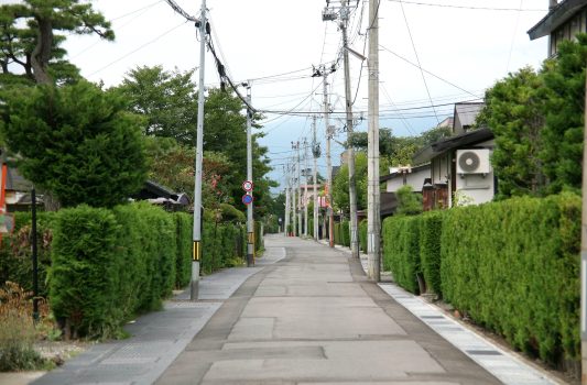 弘前の伝統的な街並み　青森の夏の風景