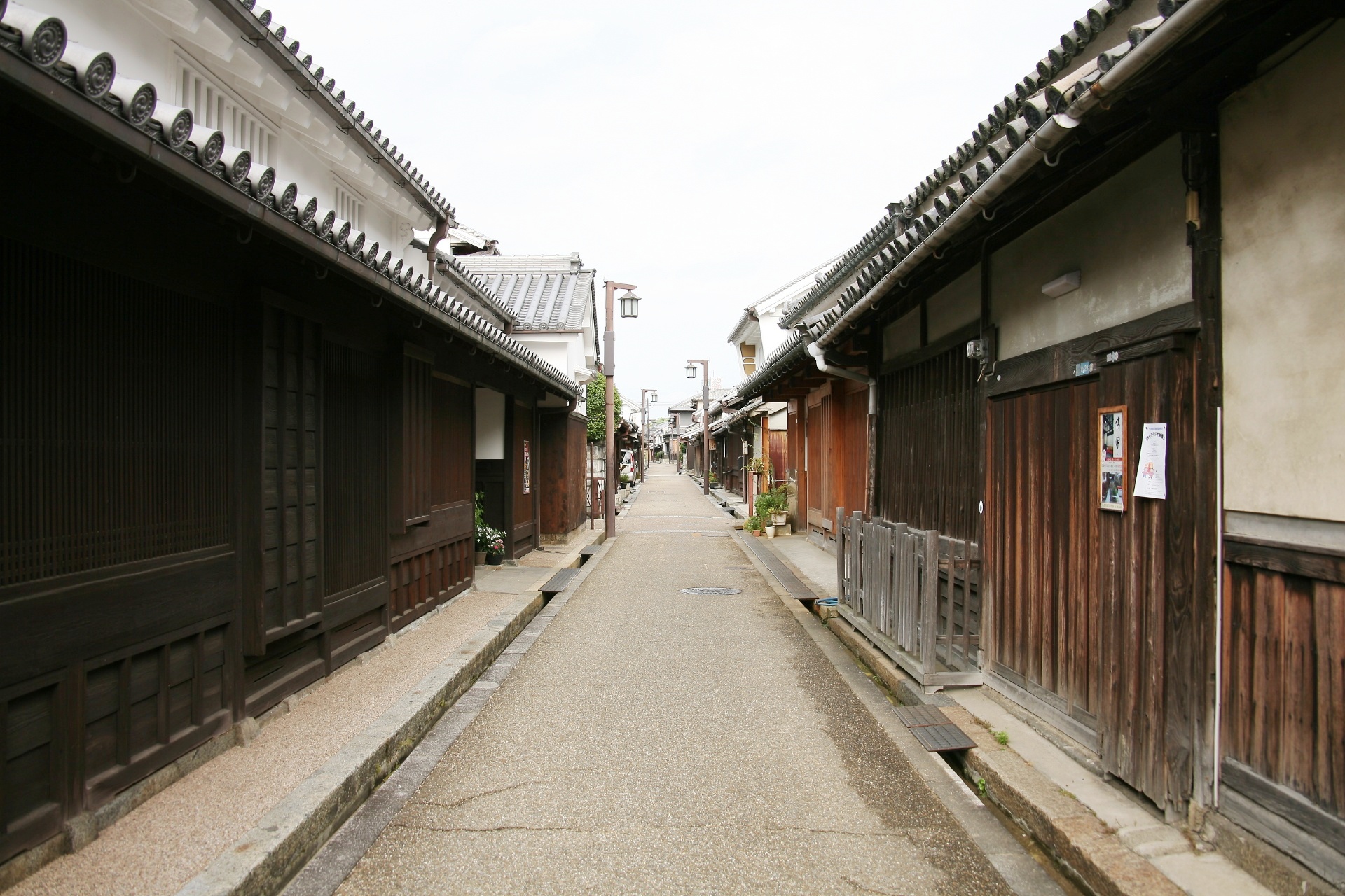奈良の伝統的な古い町並み　奈良の風景