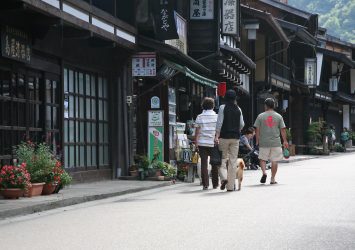 九月下旬の奈良井宿　長野の風景