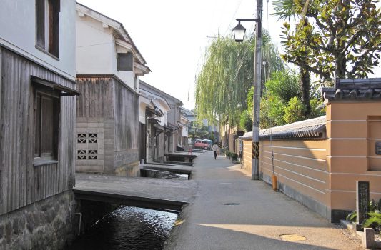倉吉の町並み　打吹玉川　鳥取の風景