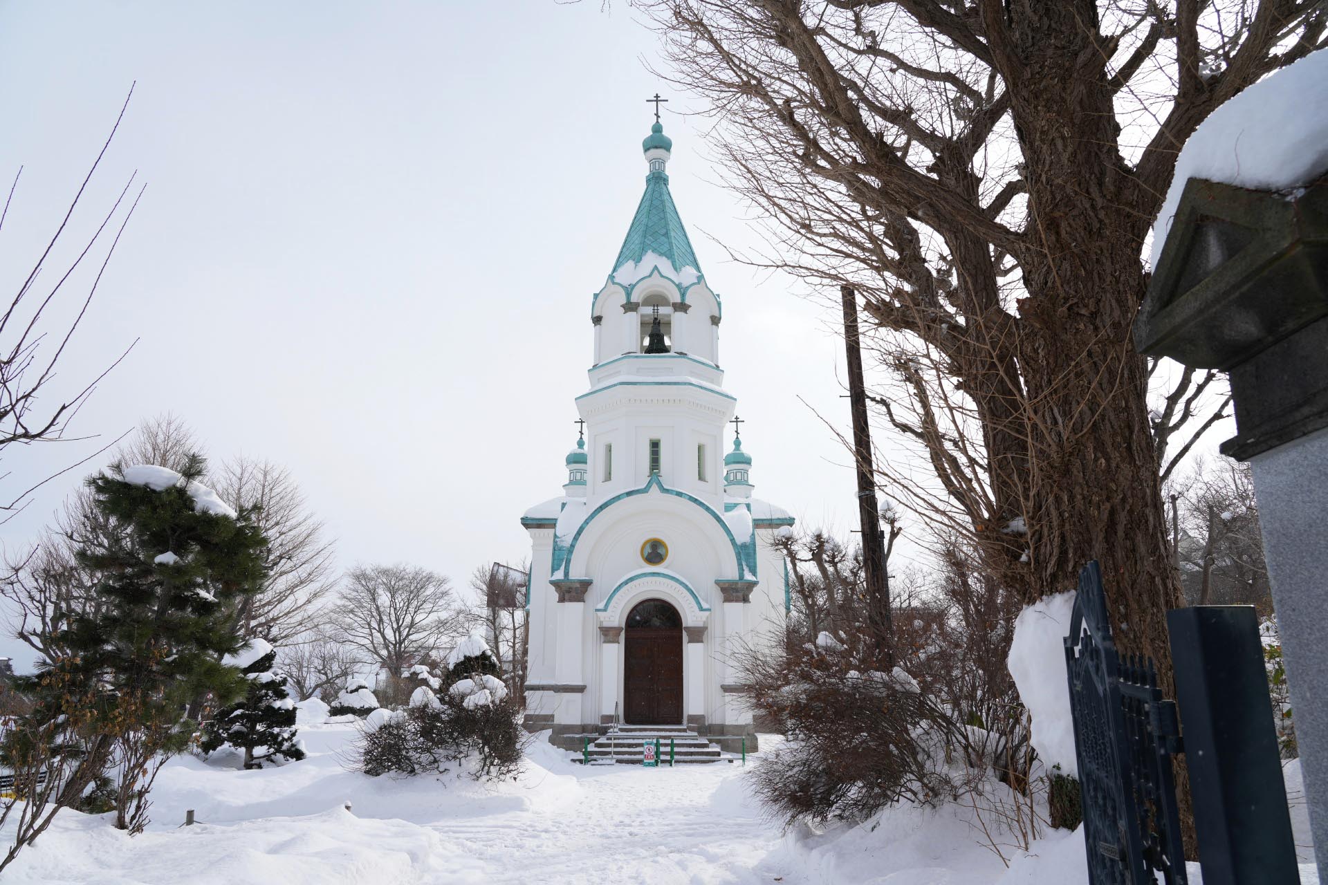 雪の函館　函館ハリストス正教会　北海道の冬の風景