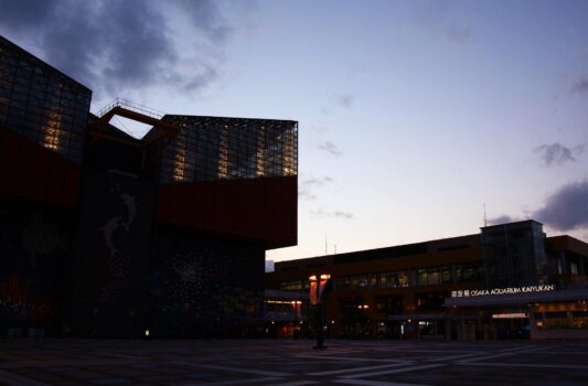 夕暮れの大阪「海遊館」　大阪の風景
