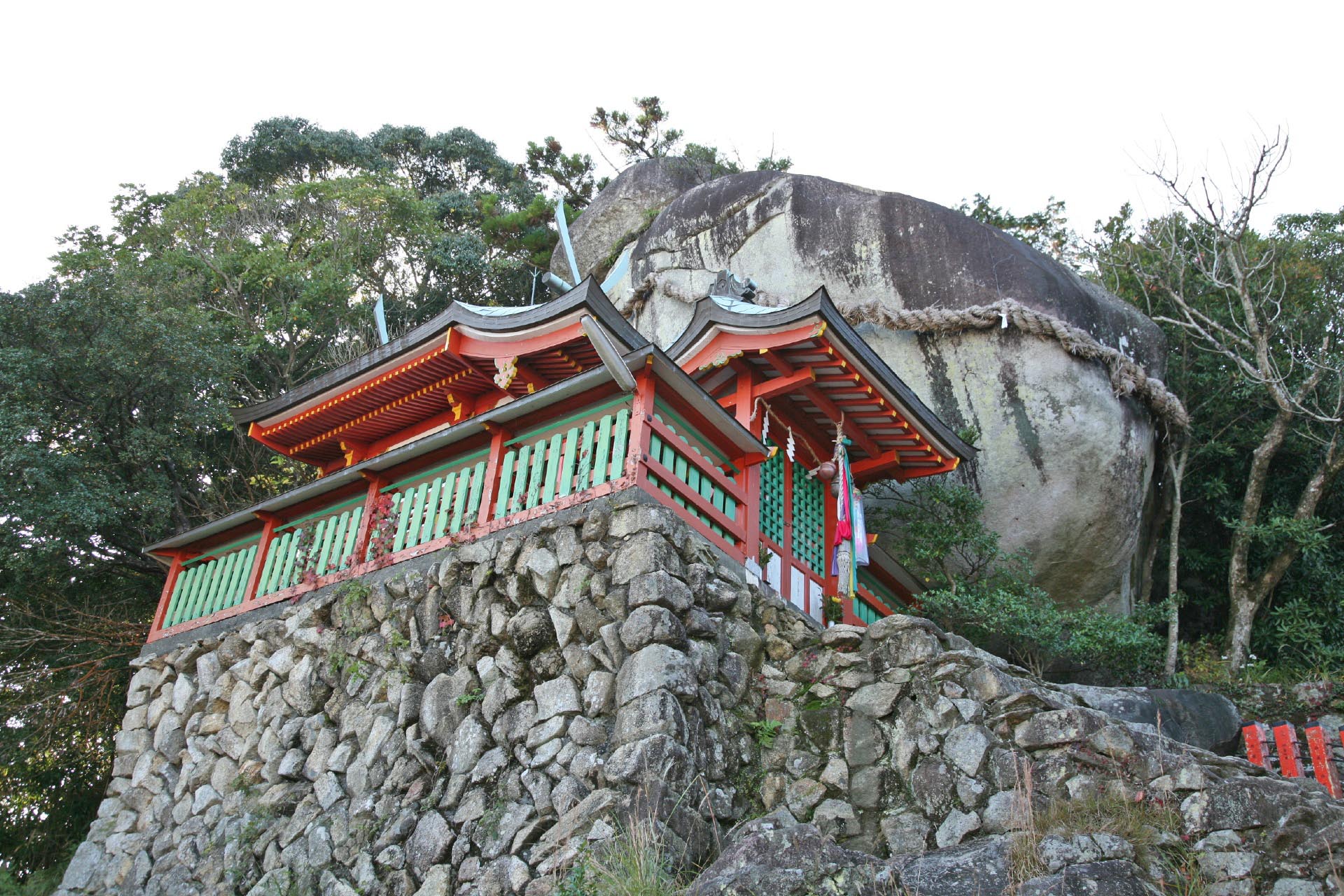 神倉神社　ご神体のゴトビキ岩　和歌山の風景