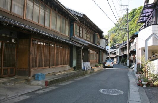 由比の古い街並み　間の宿西倉沢　静岡の風景