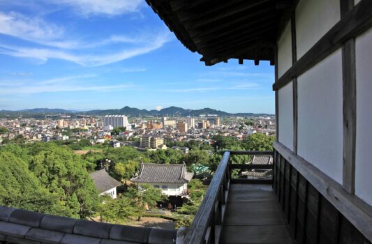 夏の犬山城から見る風景　愛知の風景