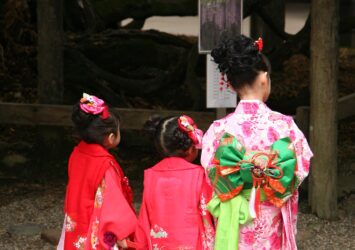 七五三の日の風景　春日大社　奈良の風景