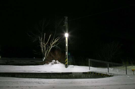 冬の夜の松尾八幡平駅　岩手の風景