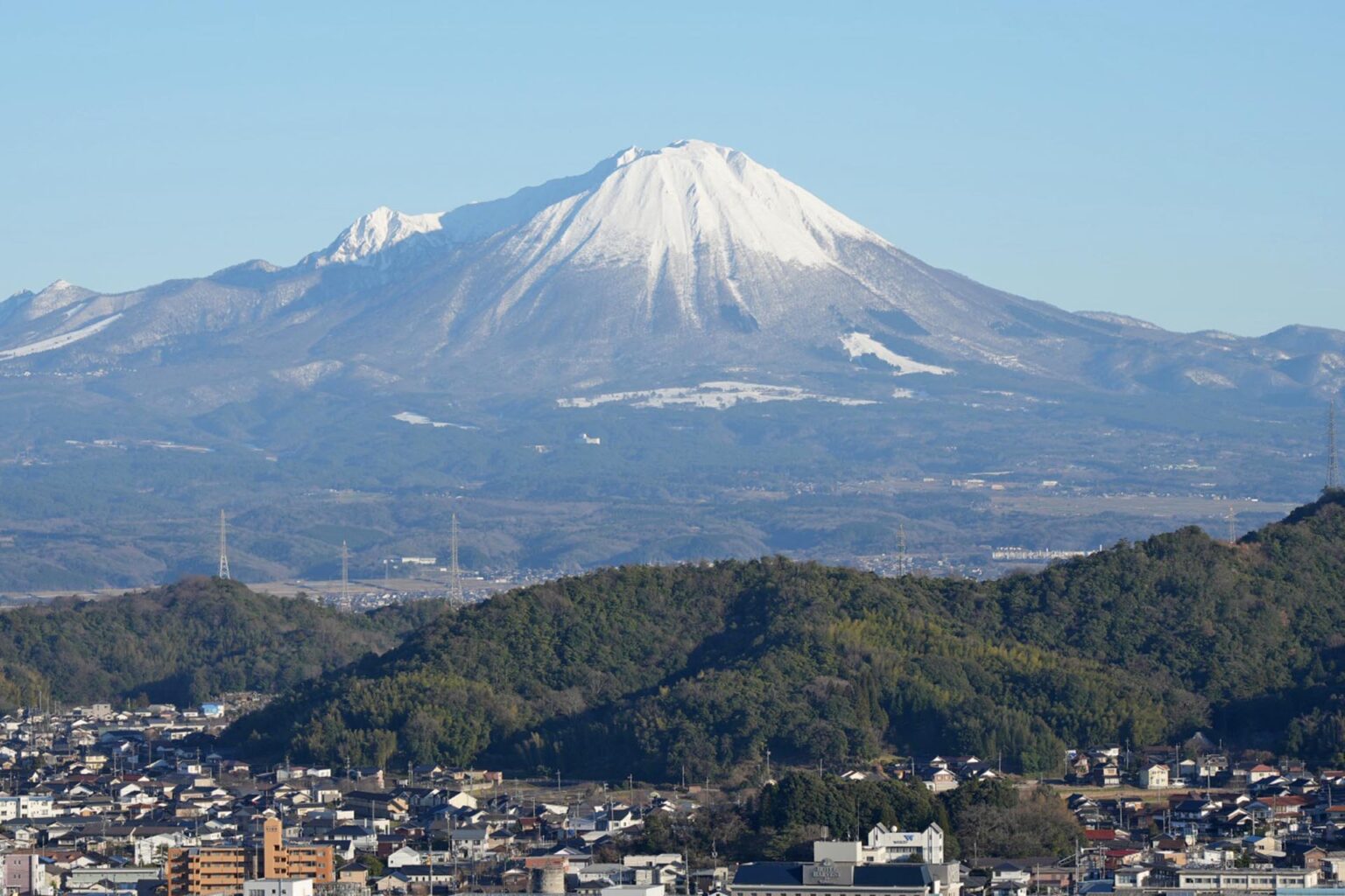 米子城跡から見る冬の大山 鳥取の風景 | JAPAN WEB MAGAZINE 「日本の風景」 JAPAN SCENE