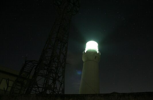 冬の夜の犬吠埼灯台　千葉の冬の風景