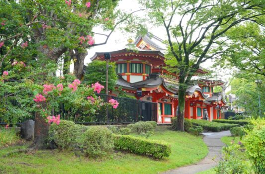 夏の妙見本宮 千葉神社　千葉の夏の風景