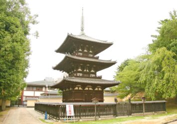 真夏の興福寺　奈良の風景