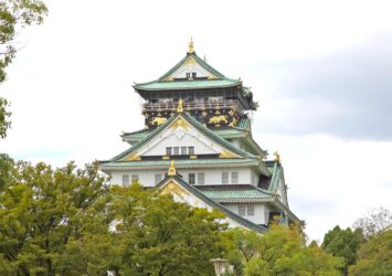 夏の大阪城　大阪の夏の風景