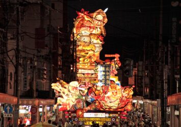 五所川原立佞武多　夏の青森の風景　青森の祭りの風景