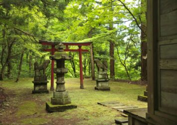 喜久山神社　青森県平川市碇ヶ関　夏の青森の風景　青森の神社