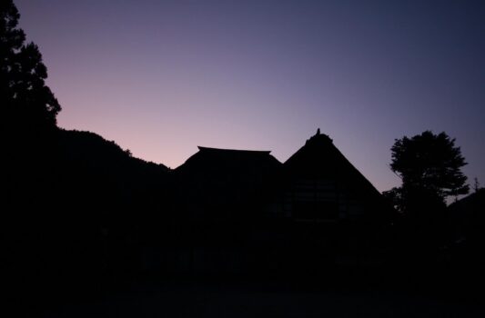 夕暮れの前沢集落　南会津　福島の風景