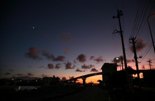 沖縄の夏の夕暮れ　夏の沖縄の風景