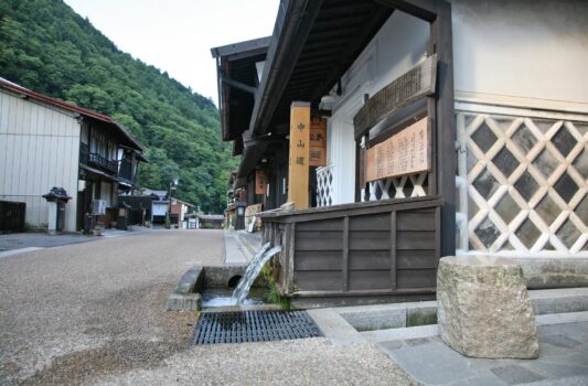 上の段の町並み　福島宿　中山道　長野の伝統的な古い町並み　長野の風景