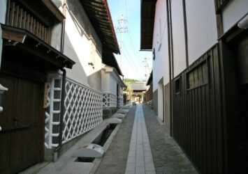 中山道・福島宿「上の段の町並み」　長野の伝統的な古い町並み　長野の風景