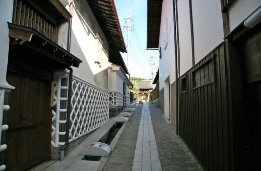 上の段の町並み　福島宿　中山道　長野の伝統的な古い町並み　長野の風景