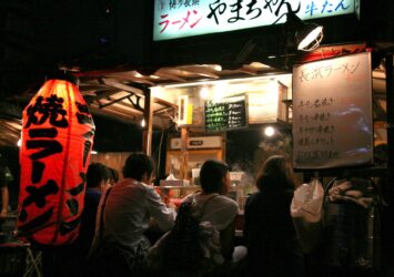 博多の夜の風景　中洲の屋台の風景　福岡の風景