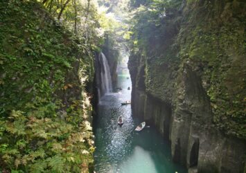 10月の高千穂峡　秋の宮崎の風景