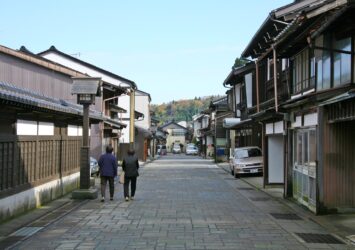 秋の八尾　富山の風景　日本の伝統的な町並み