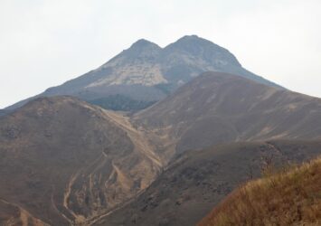 由布岳　大分の風景　大分の山