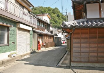 夏の路地裏の風景　真夏の土佐泊　夏の鳴門　夏の徳島の風景