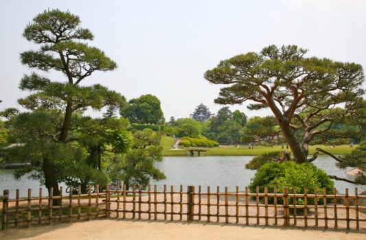岡山後楽園　岡山の風景