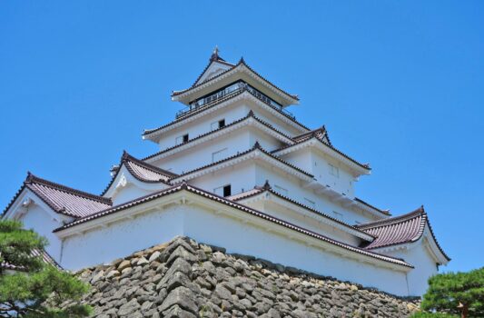 真夏の鶴ヶ城　会津若松　福島の風景