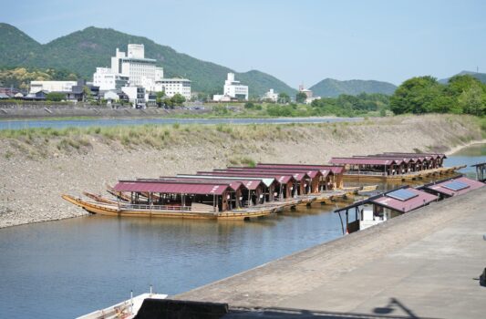 ぎふ長良川の鵜飼観覧船　岐阜の風景