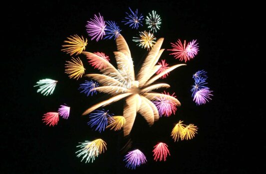 夏の新潟の夜の風景　新潟片貝花火　新潟の風景