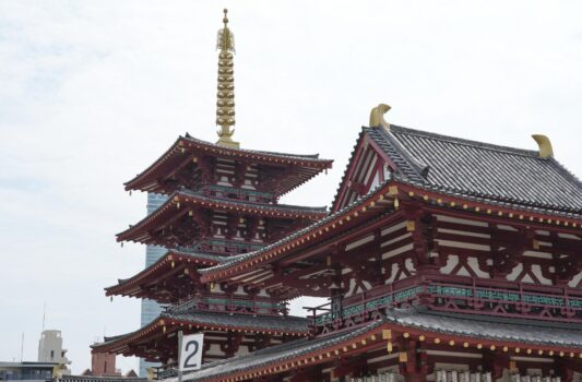 四天王寺 夏の大阪の風景