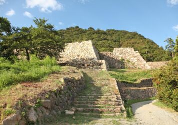 真夏の鳥取城　鳥取の城　夏の鳥取の風景
