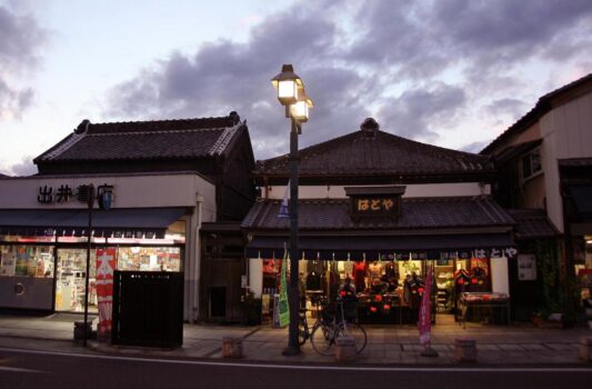 栃木の夕暮れ　栃木の伝統的な古い町並み　栃木市　栃木の風景