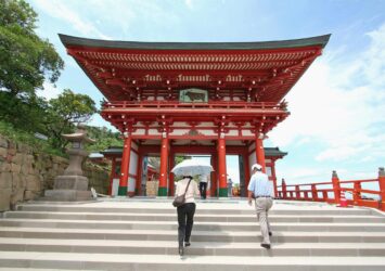 夏の鵜戸神宮の風景　宮崎の神社　宮崎の風景