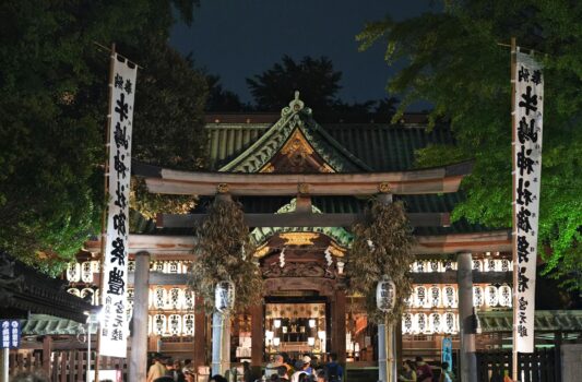 祭りの夜の牛嶋神社　東京の祭り　東京の風景