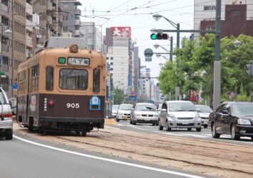 路面電車の走る風景　広島の風景