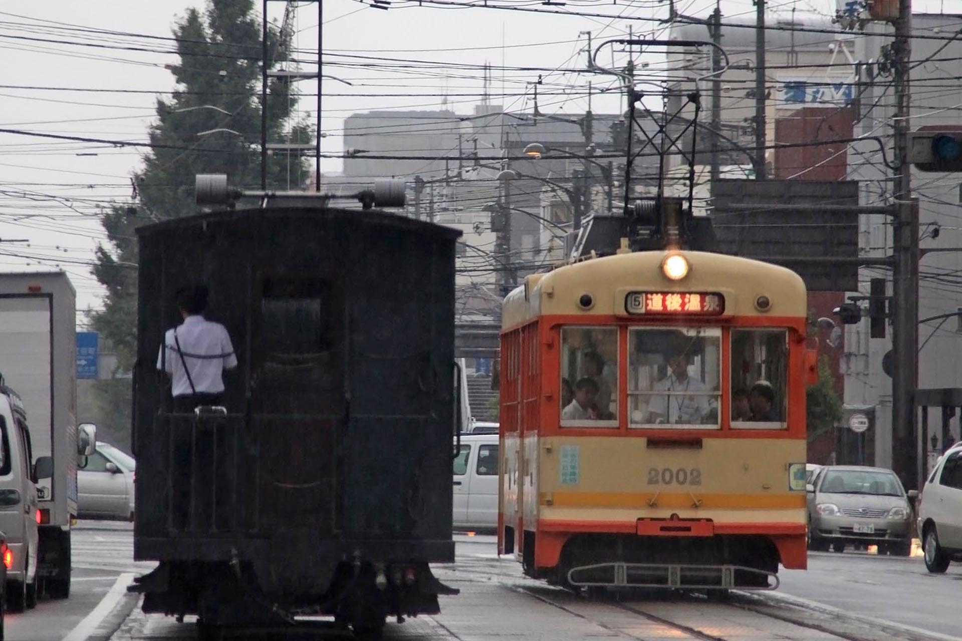 雨の松山　市電の走る風景　松山の風景　愛媛の風景