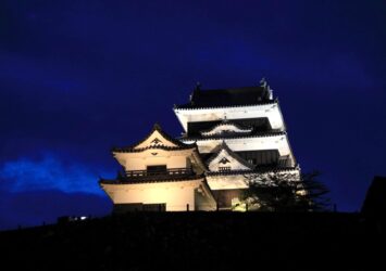 夕暮れの大洲城　大洲　愛媛の風景