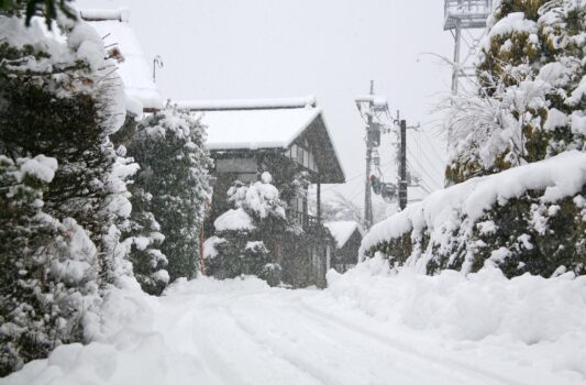 雪の六合赤岩　冬の群馬の風景
