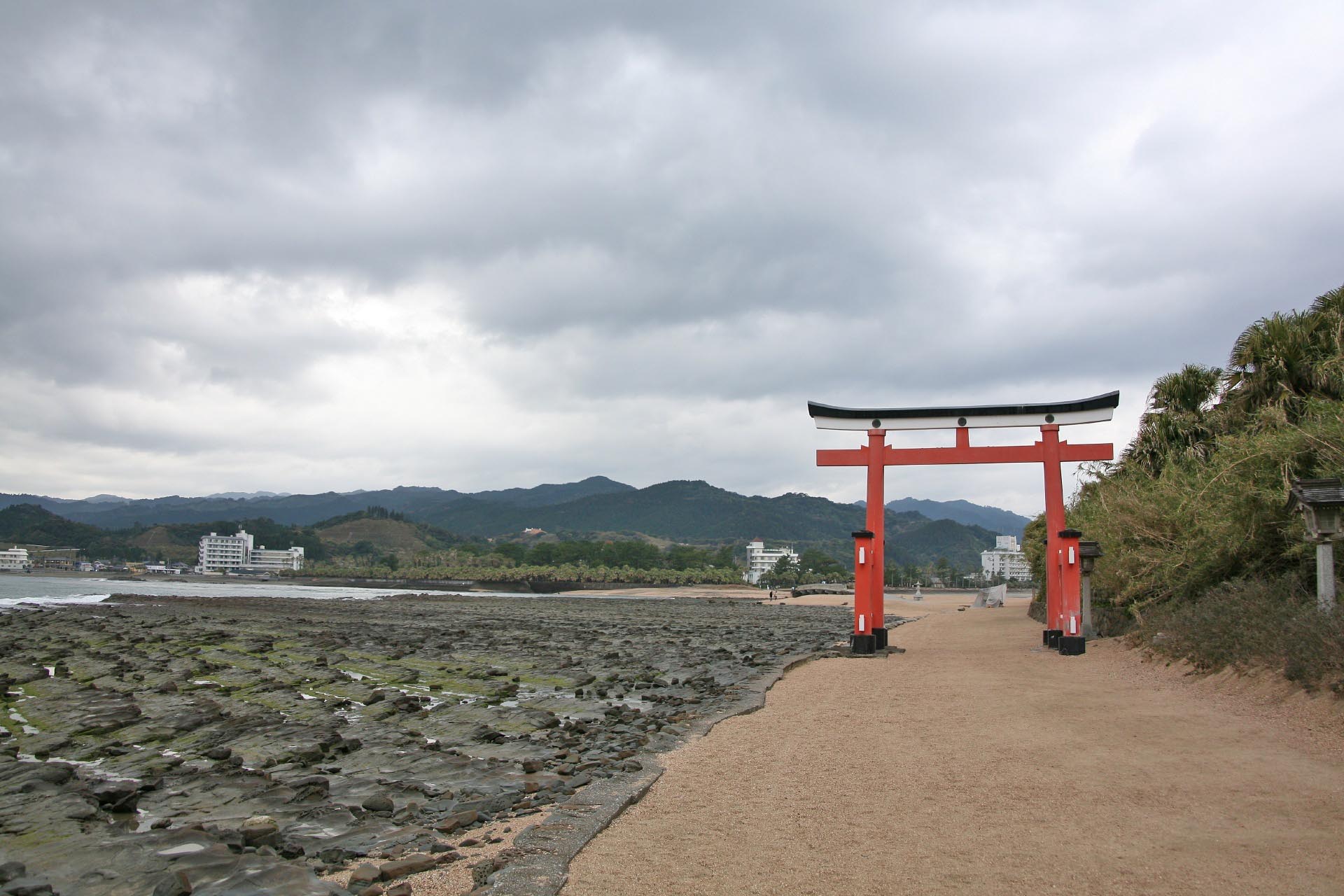 青島神社の鳥居　宮崎の風景
